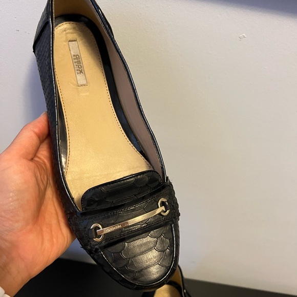 SOLD Geox respira loafers - Picture 2 of 3